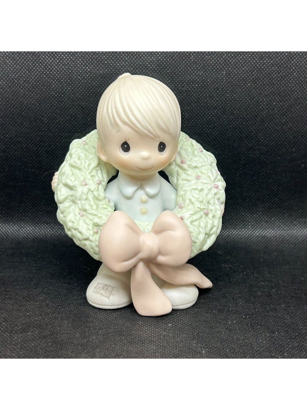 Precious Moments “Surrounded with joy” figurine